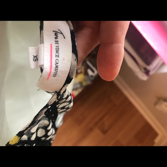 Vince Camuto blouse - Picture 4 of 4